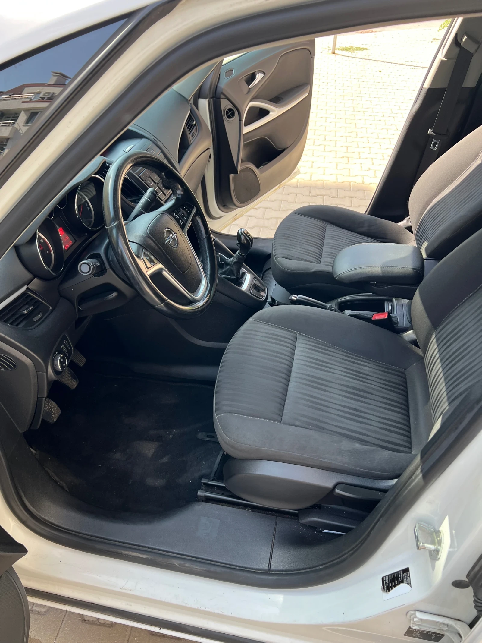 Opel Zafira  - изображение 6