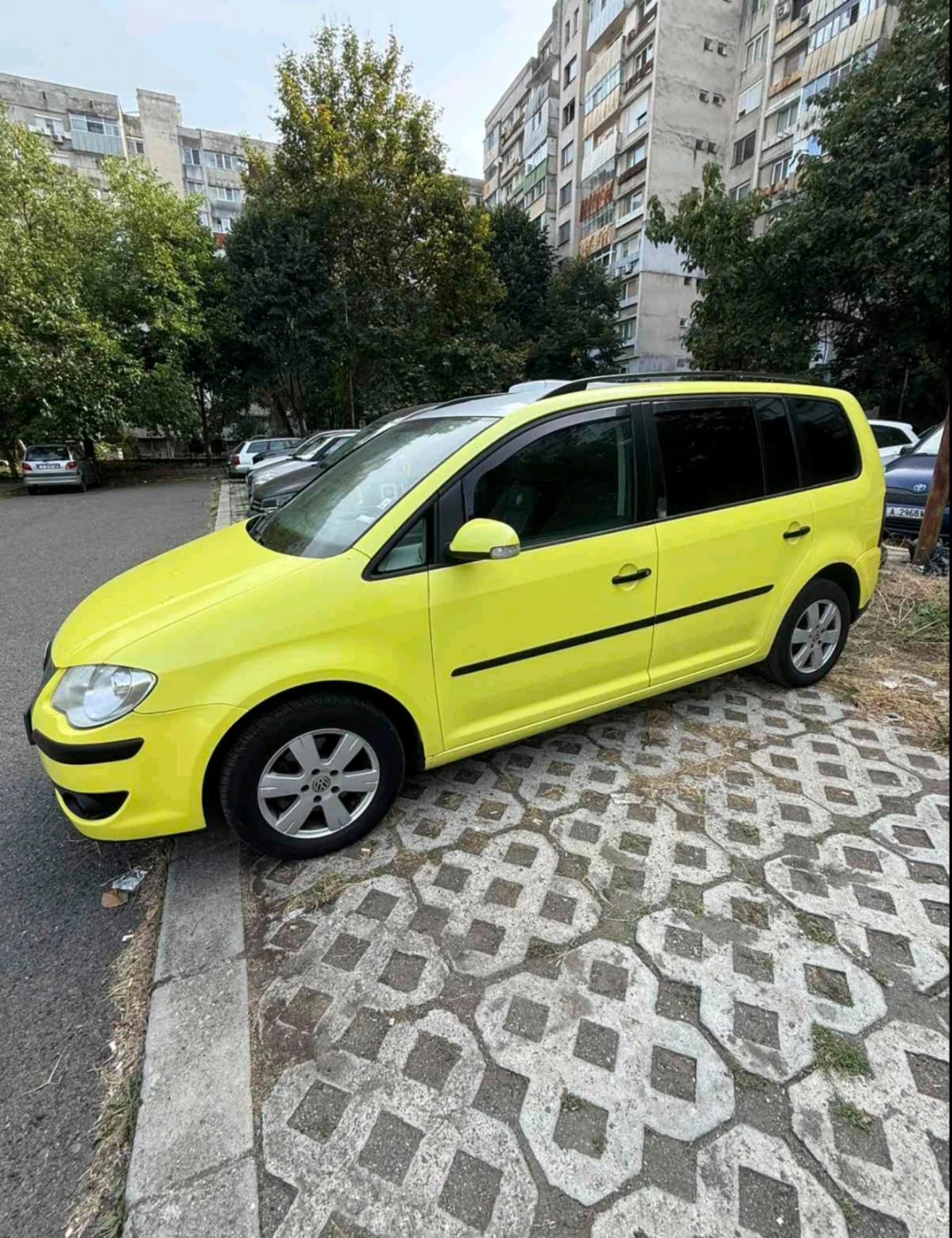 VW Touran  - изображение 2