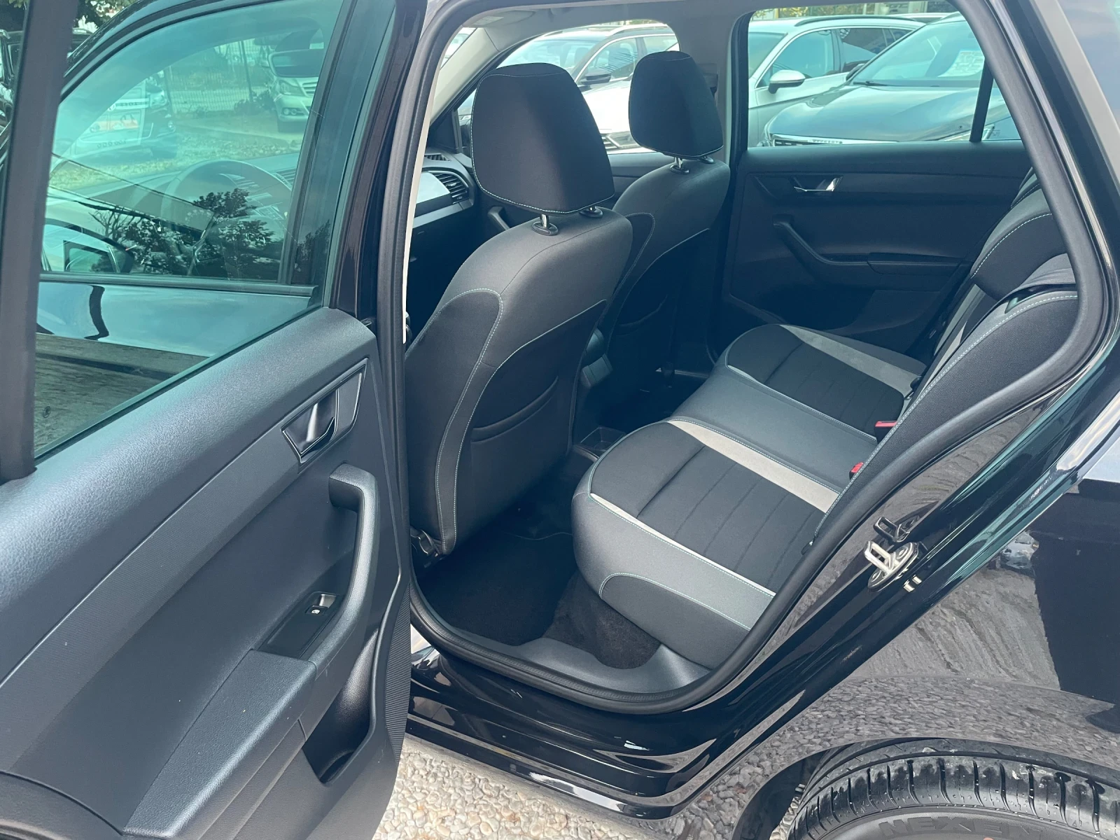 Skoda Fabia  - изображение 9