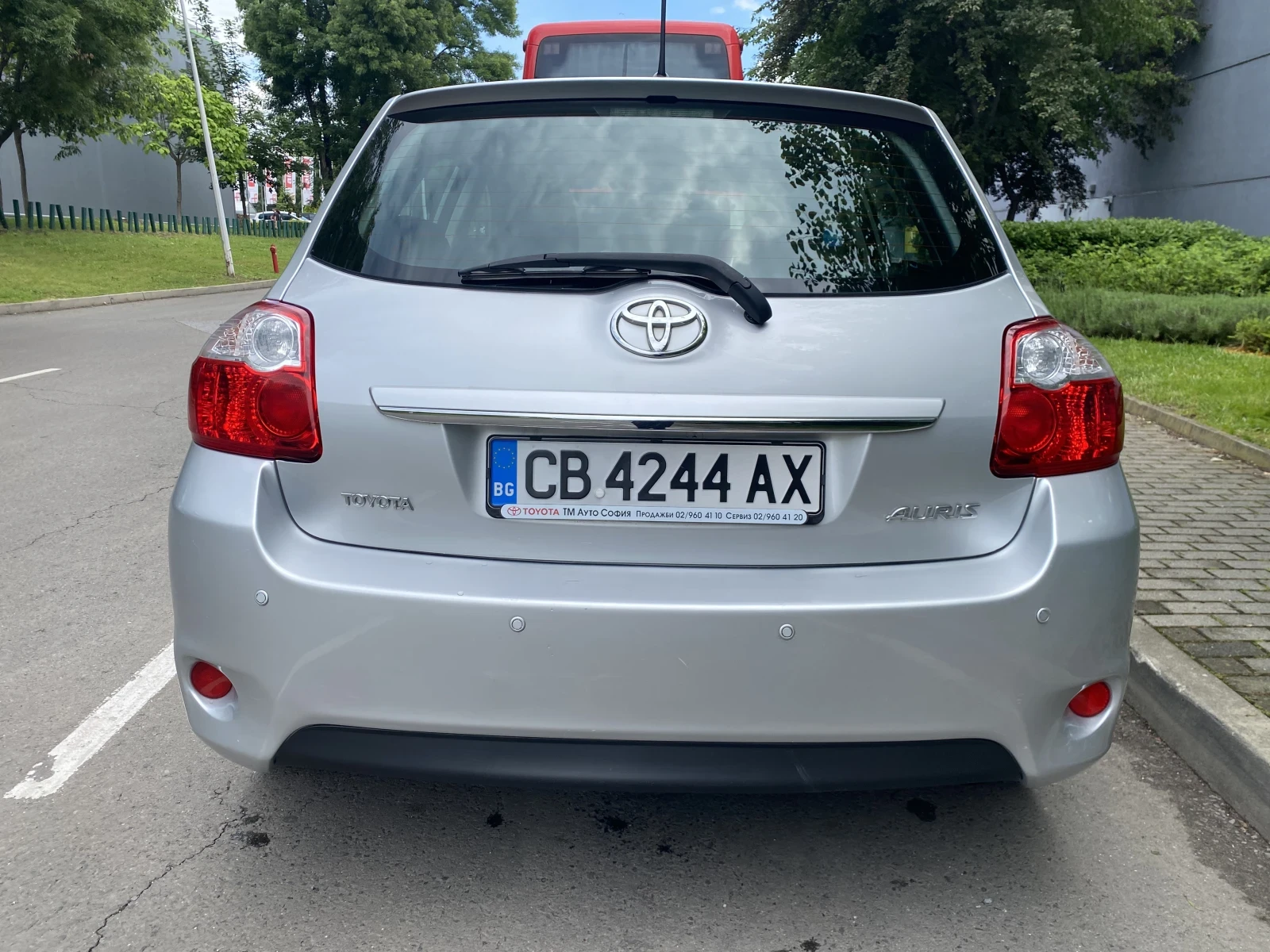 Toyota Auris 1.4 DID FACELIFT  - изображение 2