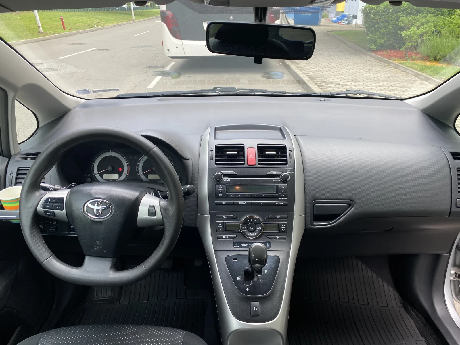 Toyota Auris 1.4 DID FACELIFT  - изображение 8