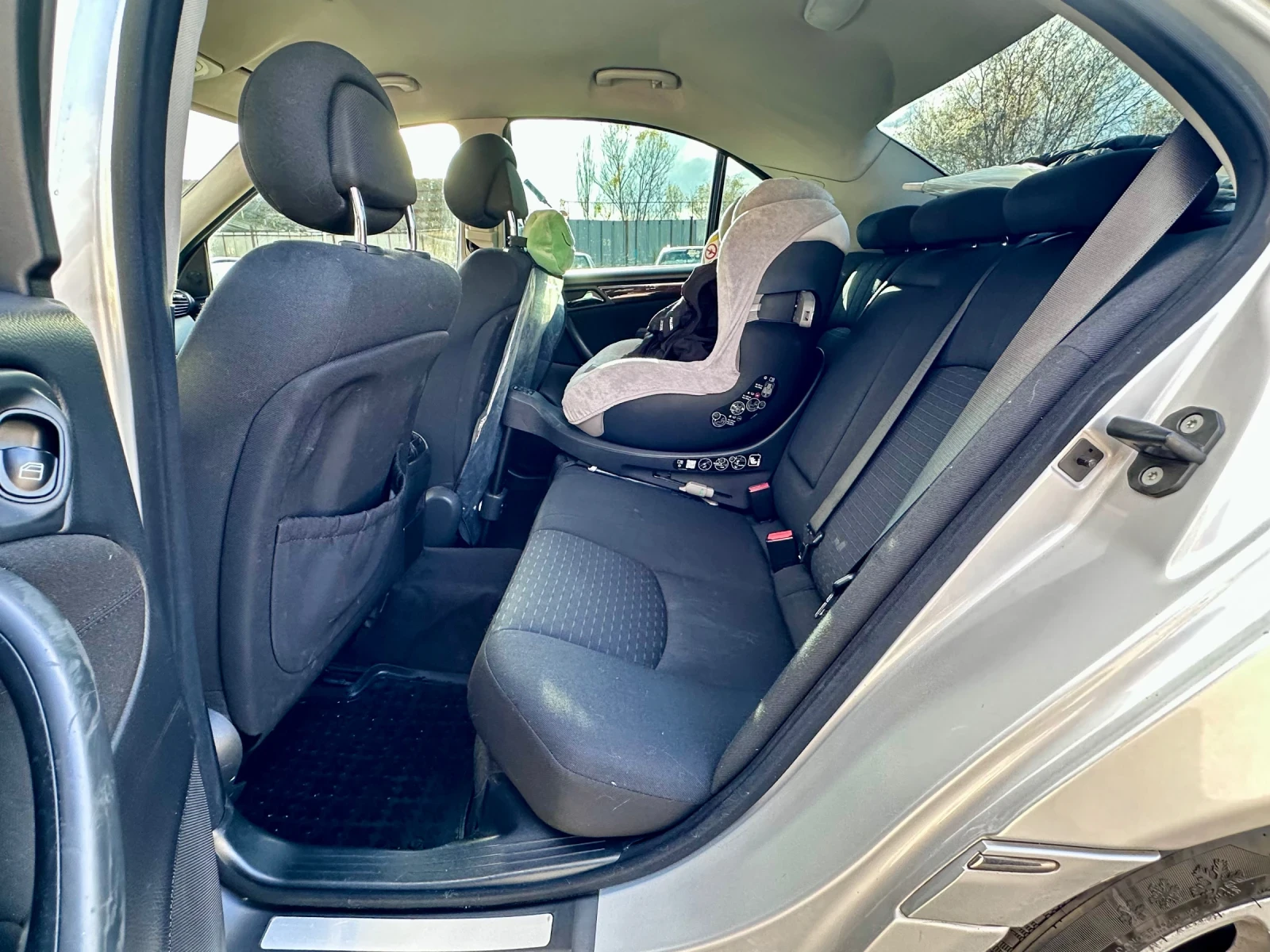 Mercedes-Benz C 180 Kompressor* Facelift* GAZ* NAVI | Mobile.bg � ����������� 13