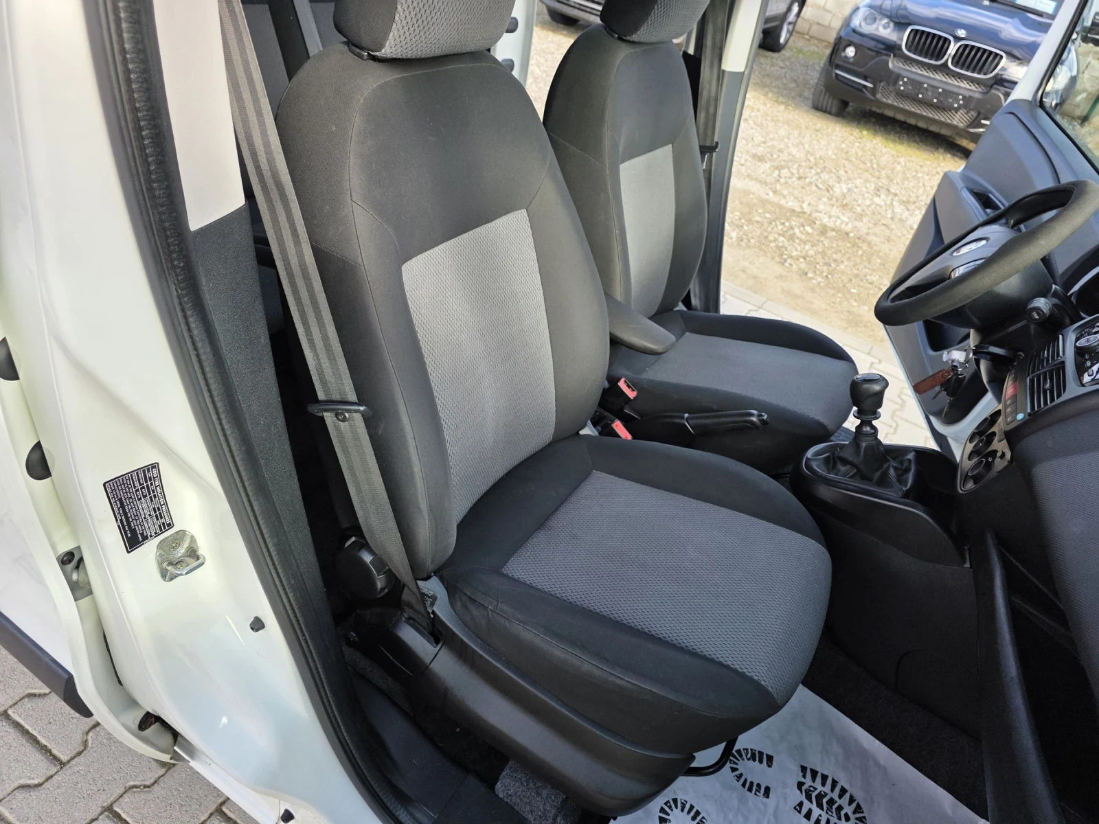 Fiat Doblo 1.6 M-JET ������ | Mobile.bg � ����������� 12