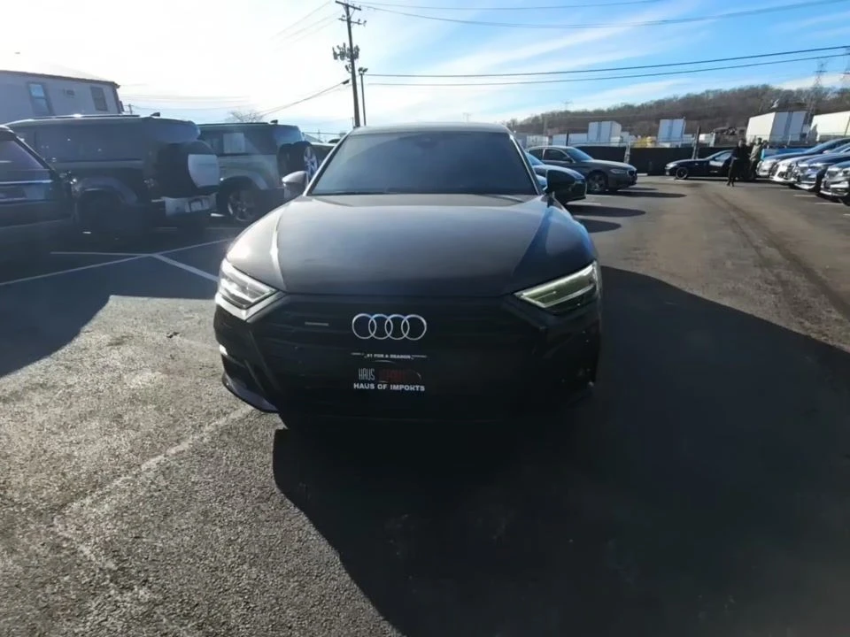 Audi A8  - изображение 2