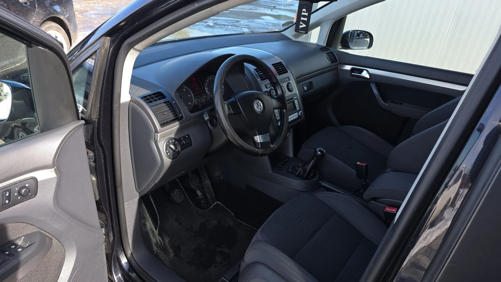 VW Touran 2.0 170, снимка 7 - Автомобили и джипове - 53211279