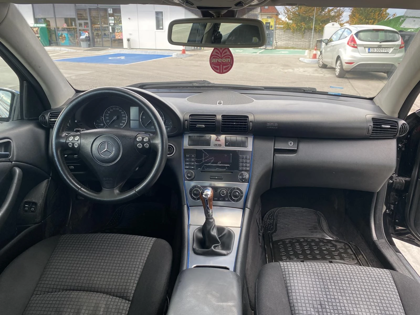 Mercedes-Benz C 200 CDI, снимка 9 - Автомобили и джипове - 53838822