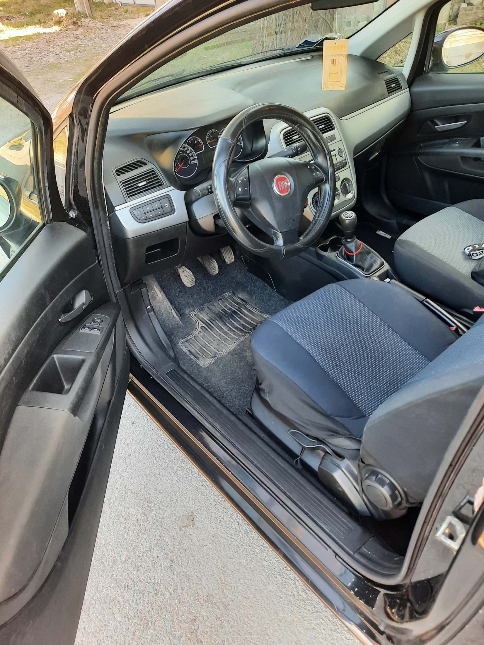 Fiat Punto, снимка 8 - Автомобили и джипове - 53840511