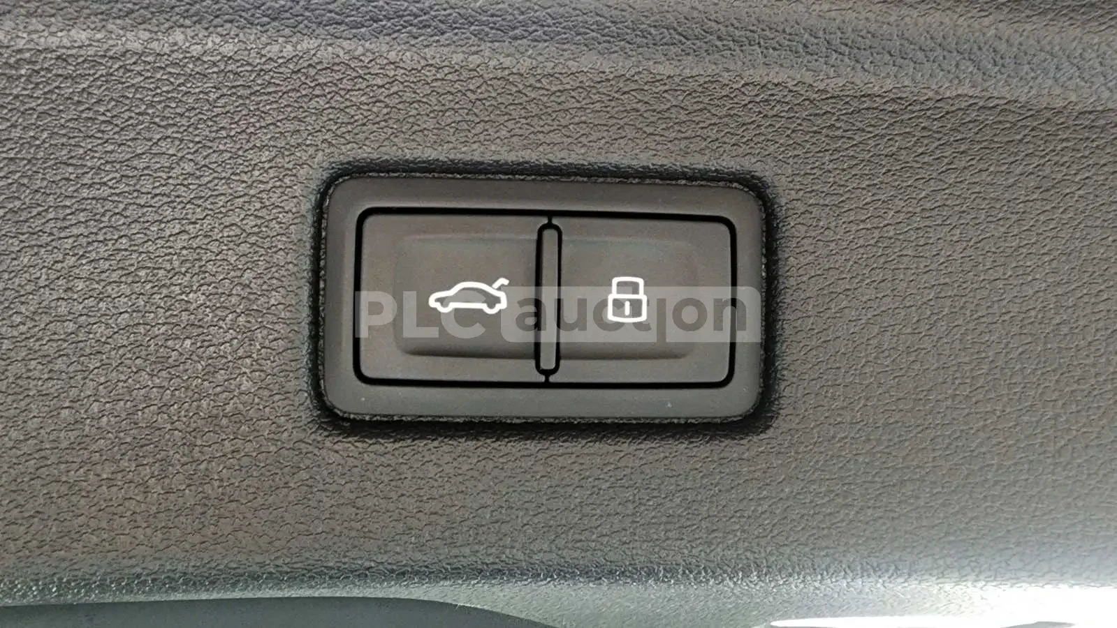 Audi A5 2019* S-LINE* DISTRONIK* DIGITAL* HEAD-UP* КРАЙНА , снимка 17 - Автомобили и джипове - 54019741