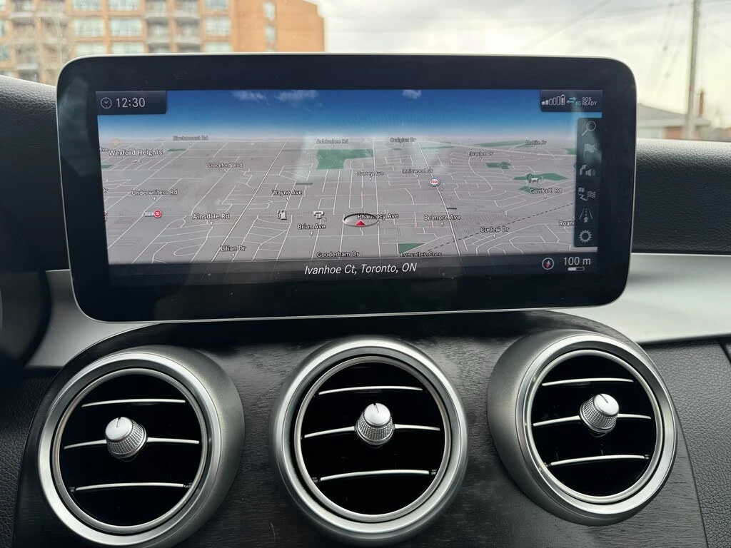 Mercedes-Benz C 300 * АвтоКредит * (ЦЕНА ДО БГ), снимка 16 - Автомобили и джипове - 54206359