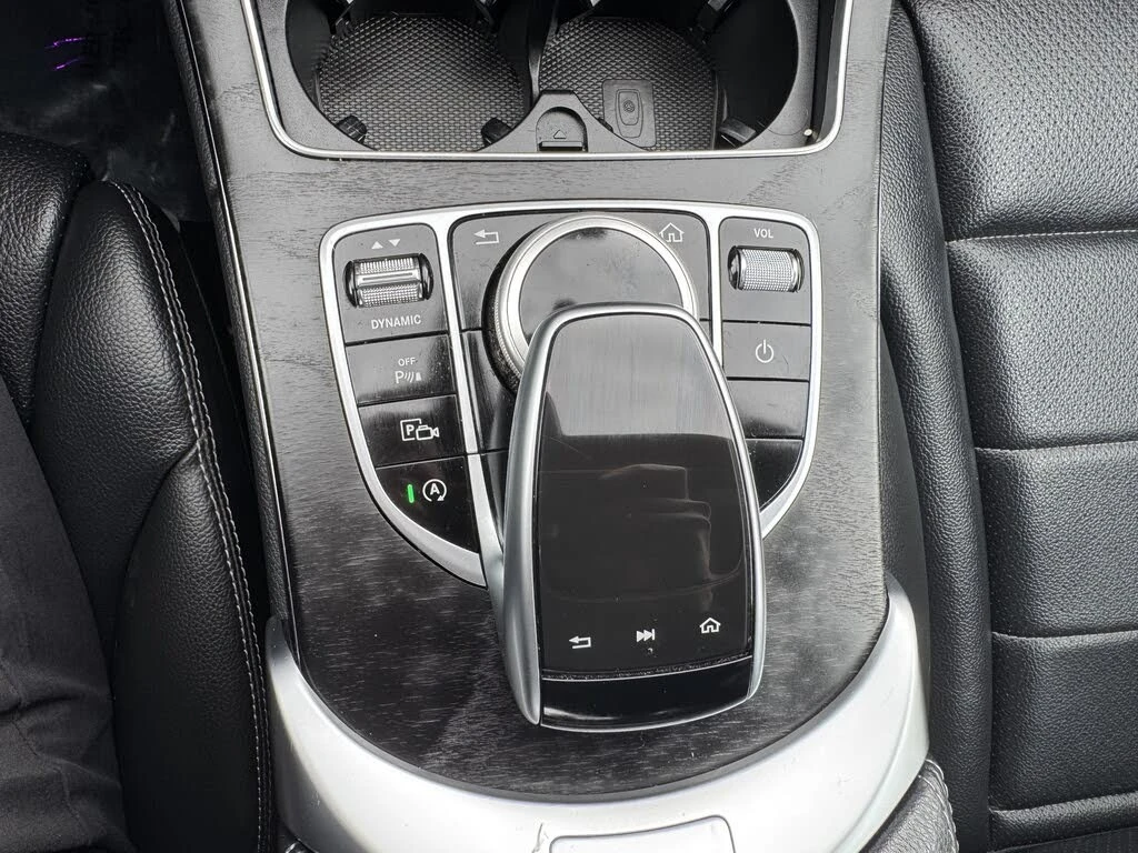 Mercedes-Benz C 300 * АвтоКредит * (ЦЕНА ДО БГ), снимка 17 - Автомобили и джипове - 54206359