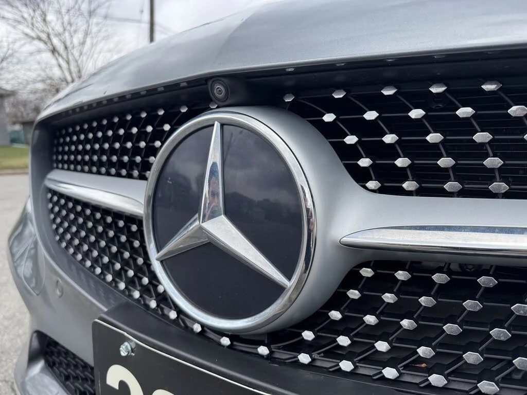 Mercedes-Benz C 300 * АвтоКредит * (ЦЕНА ДО БГ), снимка 8 - Автомобили и джипове - 54206359