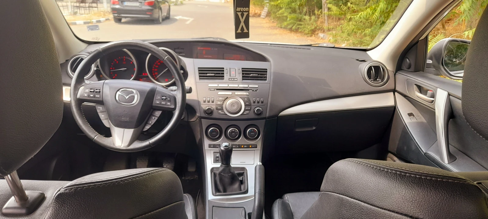 Mazda 3 2.2 Diesel, снимка 15 - Автомобили и джипове - 54297911