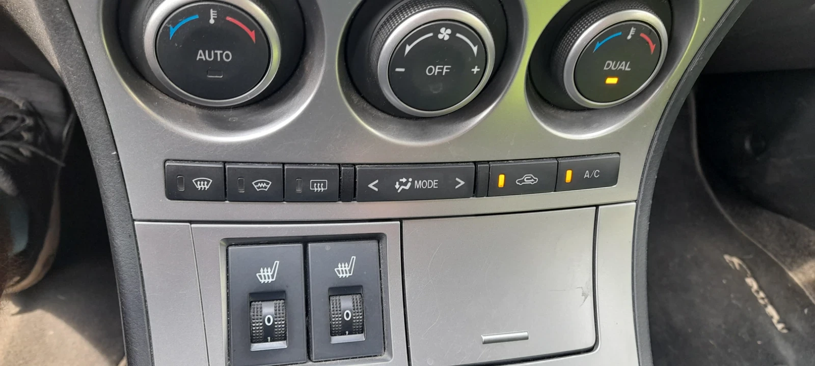 Mazda 3 2.2 Diesel, снимка 13 - Автомобили и джипове - 54297911