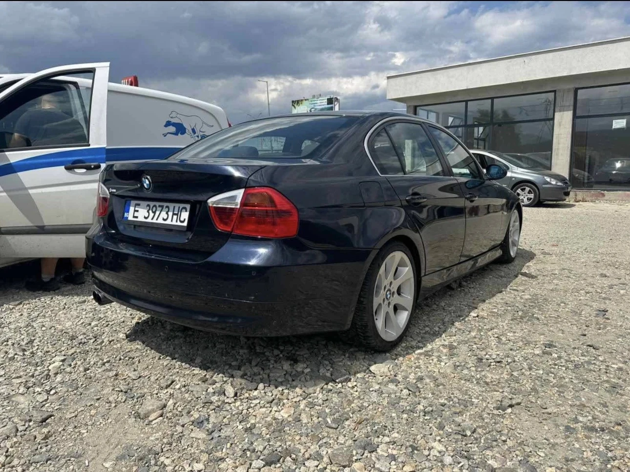 BMW 330 НА ЗАДНО РЪЧКА, снимка 4 - Автомобили и джипове - 54331947