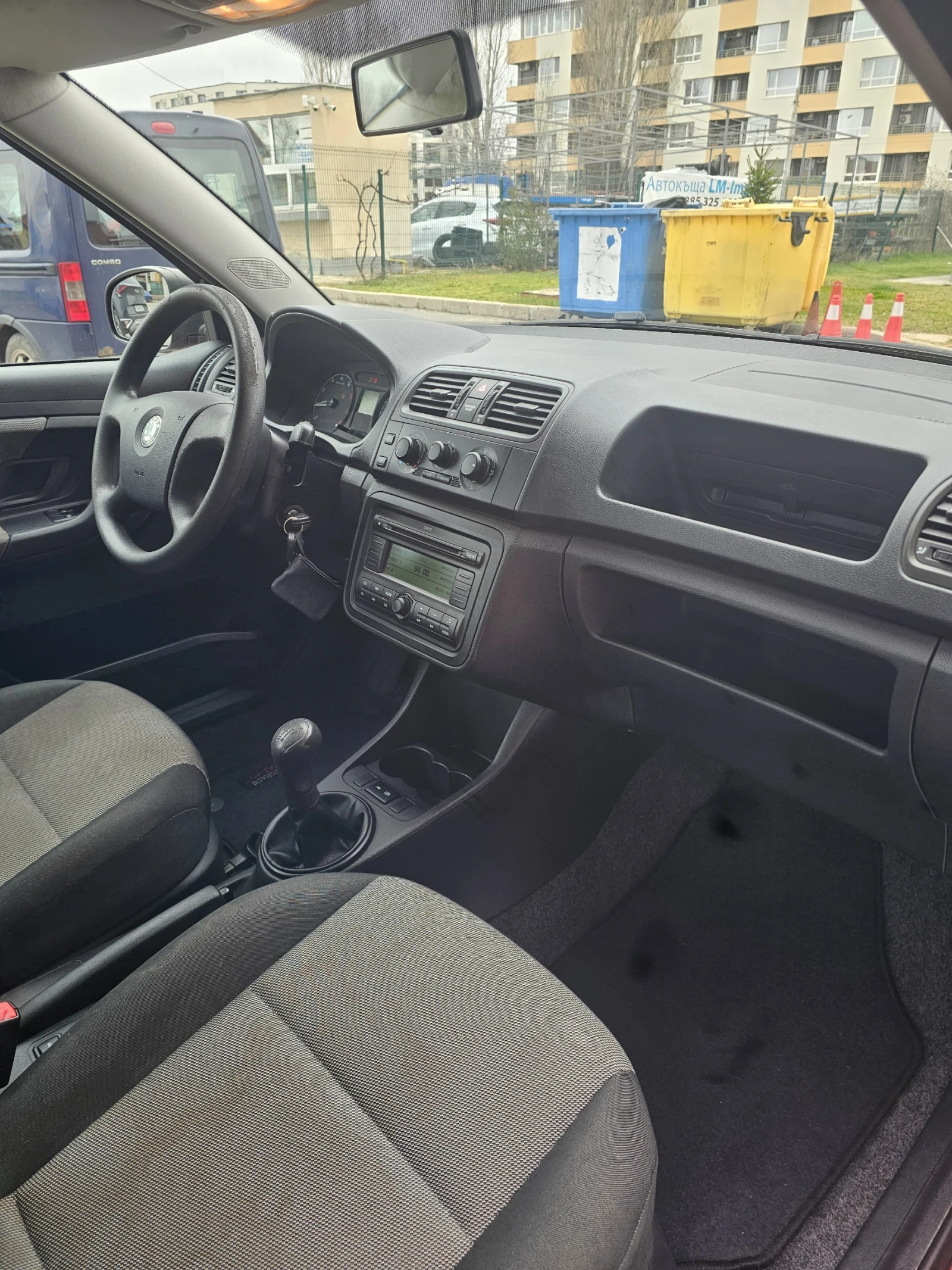 Skoda Fabia 1.4 86hp. 2009g., снимка 6 - Автомобили и джипове - 54501711