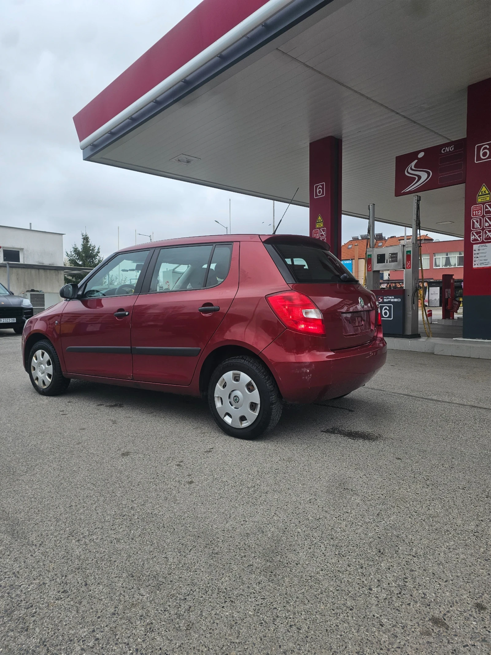 Skoda Fabia 1.4 86hp. 2009g., снимка 2 - Автомобили и джипове - 54501711