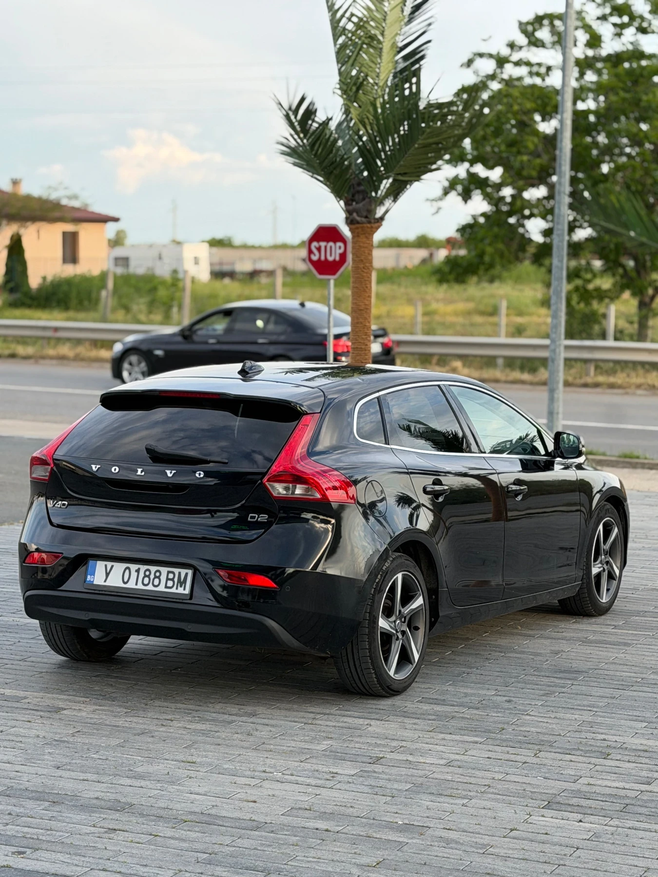 Volvo V40 D2 SUMMUM FULL EXTRA, снимка 3 - Автомобили и джипове - 54711020