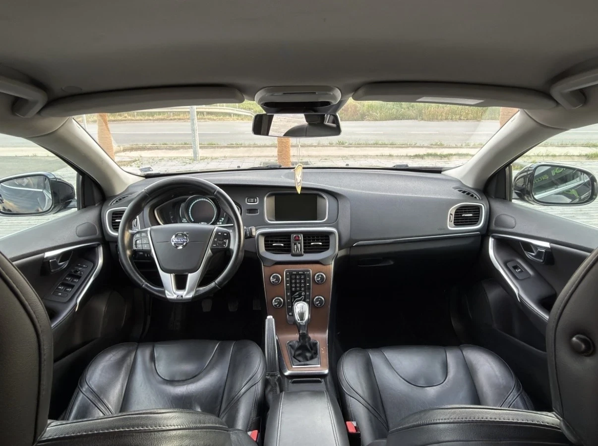 Volvo V40 D2 SUMMUM FULL EXTRA, снимка 6 - Автомобили и джипове - 54711020