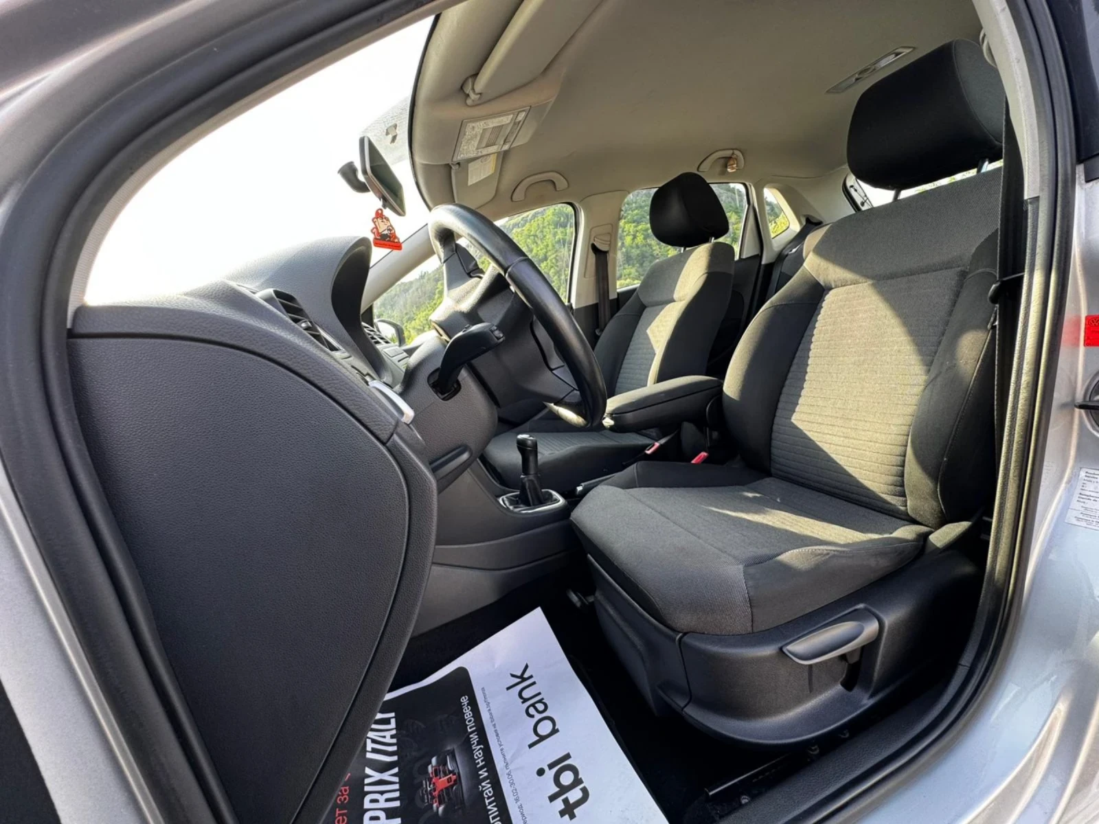 VW Polo 1.6 TDI, АВТОПИЛОТ, ПАРКТРОНИК, МУЛТИВОЛАН, снимка 15 - Автомобили и джипове - 54757977