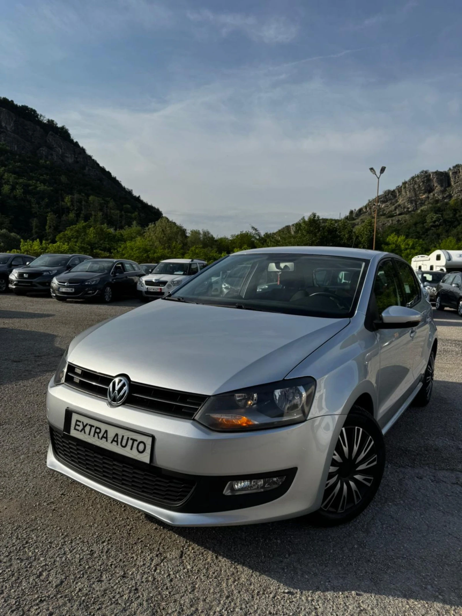 VW Polo 1.6 TDI, АВТОПИЛОТ, ПАРКТРОНИК, МУЛТИВОЛАН, снимка 16 - Автомобили и джипове - 54757977