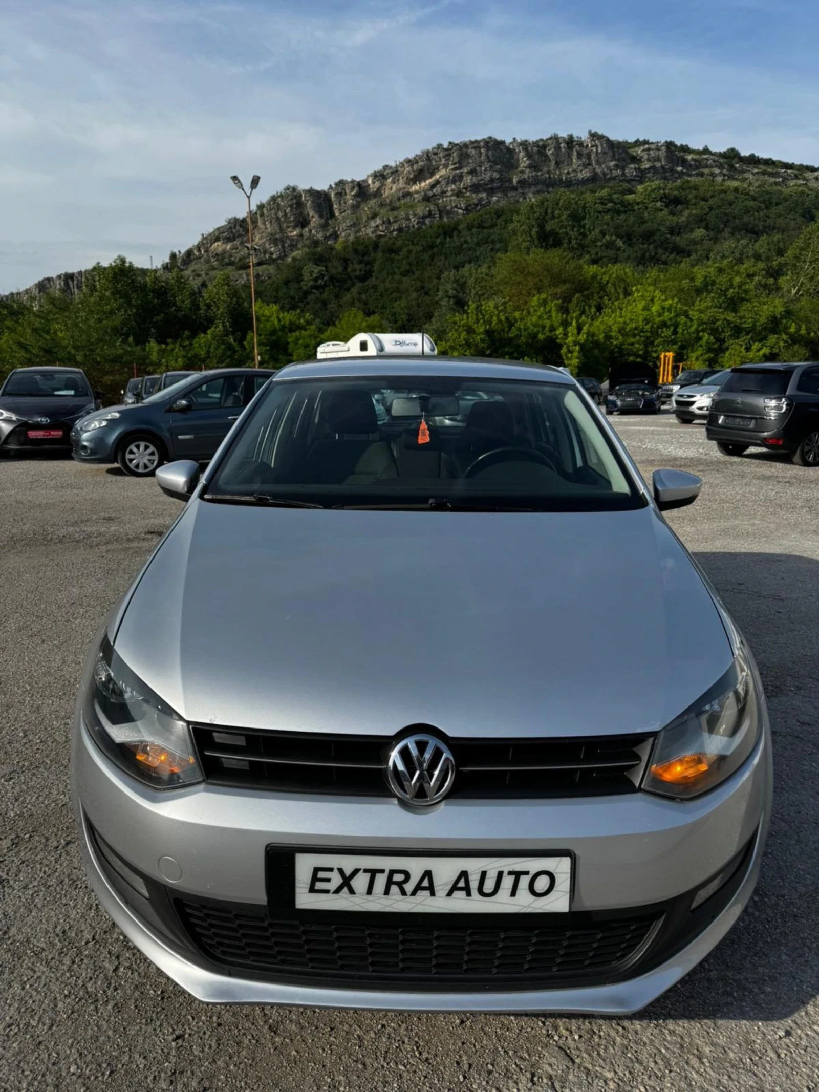 VW Polo 1.6 TDI, АВТОПИЛОТ, ПАРКТРОНИК, МУЛТИВОЛАН, снимка 7 - Автомобили и джипове - 54757977
