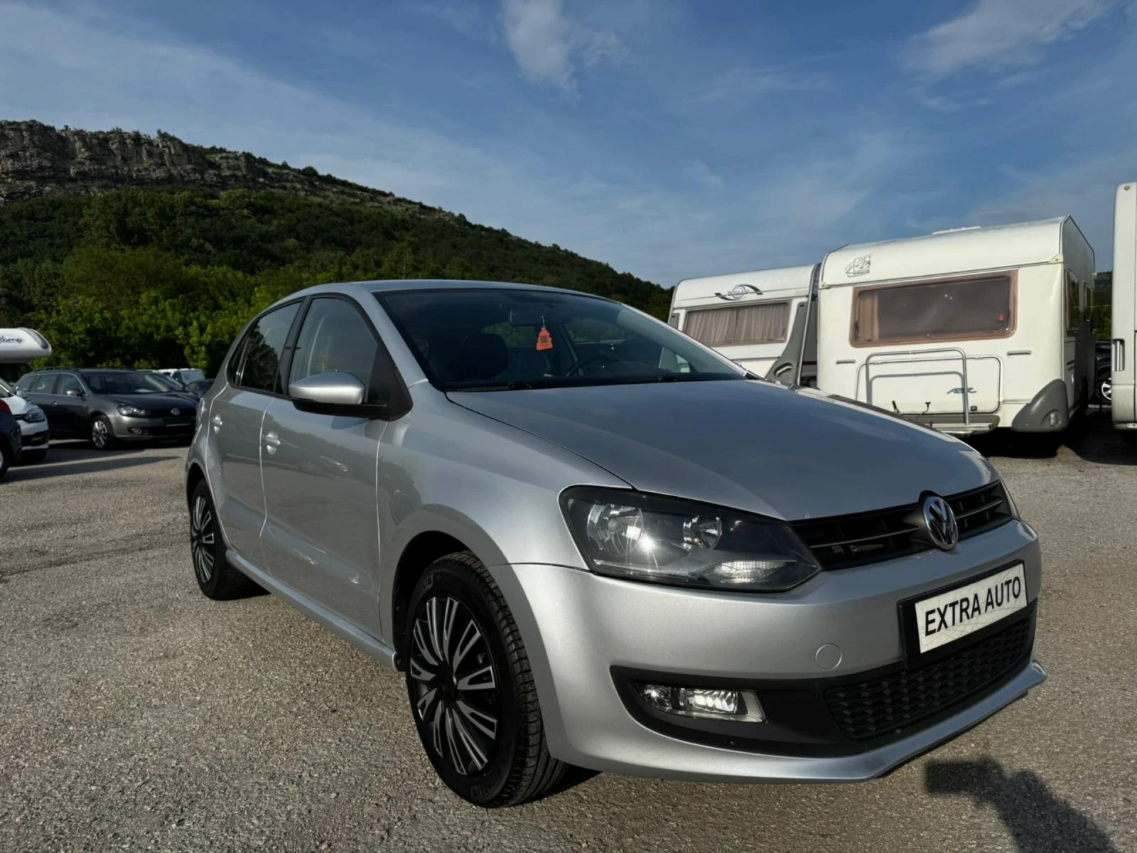VW Polo 1.6 TDI, АВТОПИЛОТ, ПАРКТРОНИК, МУЛТИВОЛАН, снимка 6 - Автомобили и джипове - 54757977