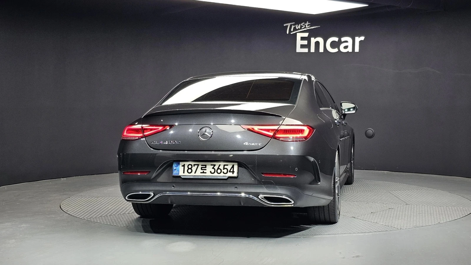 Mercedes-Benz CLS 300 | АВТОФИНАНСИРАНЕ | ФИКСИРАНА ЦЕНА ДО БЪЛГАРИЯ, снимка 3 - Автомобили и джипове - 55147125