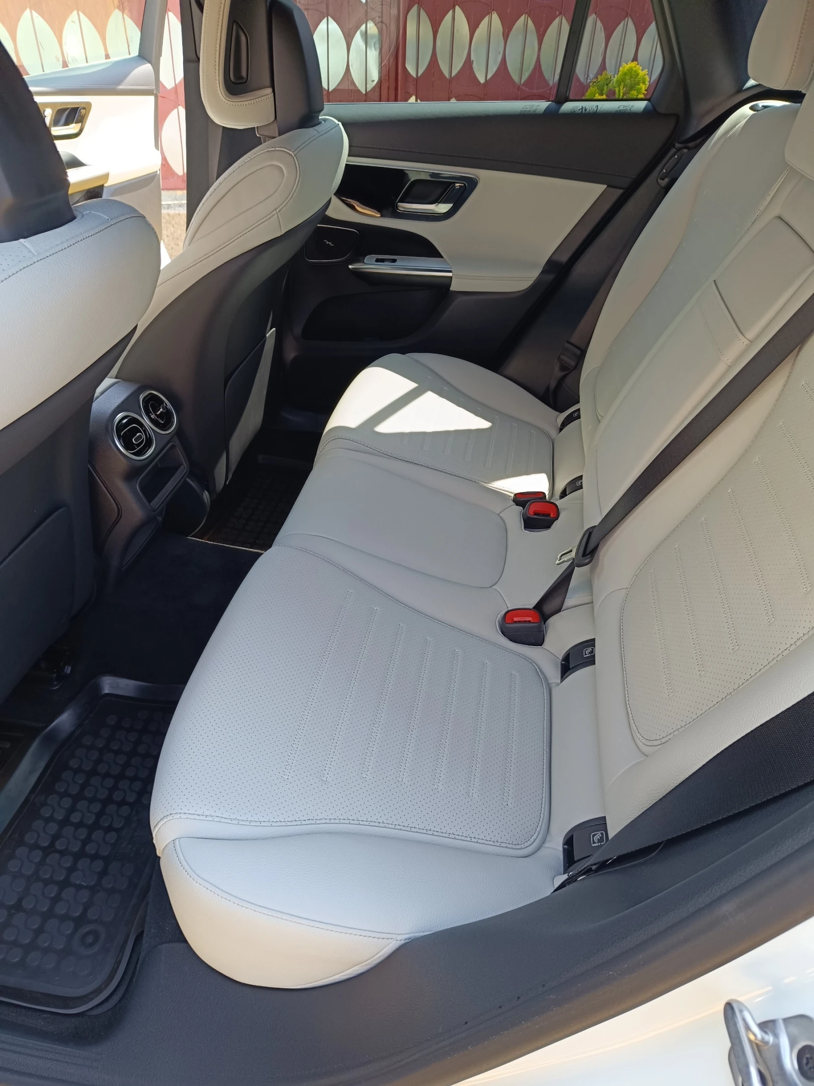 Mercedes-Benz GLC 200 4 MOTION 2200 км, снимка 9 - Автомобили и джипове - 55296476
