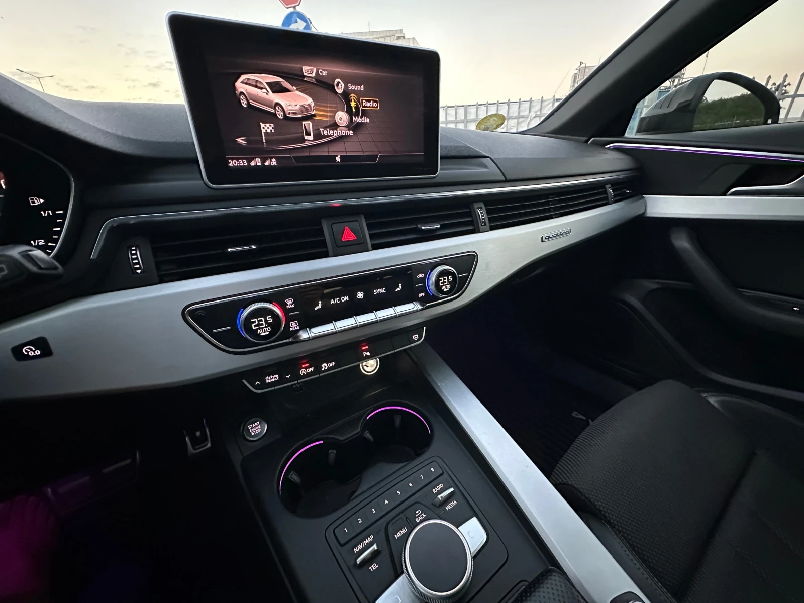 Audi A4 S-line* Дигитал* Панорама* Камера* Серв.история, снимка 13 - Автомобили и джипове - 55631106