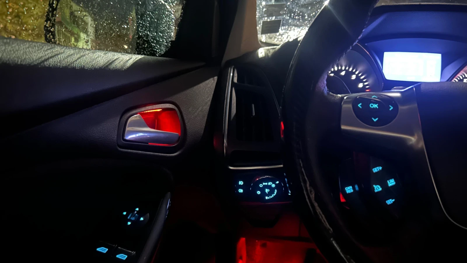 Ford Focus ECOBOOST 1.0, снимка 14 - Автомобили и джипове - 55863404