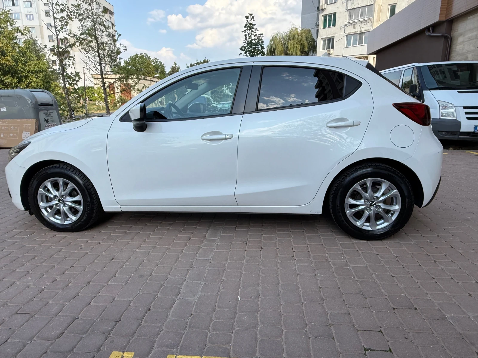 Mazda 2 1.5 dizel, снимка 8 - Автомобили и джипове - 55904680