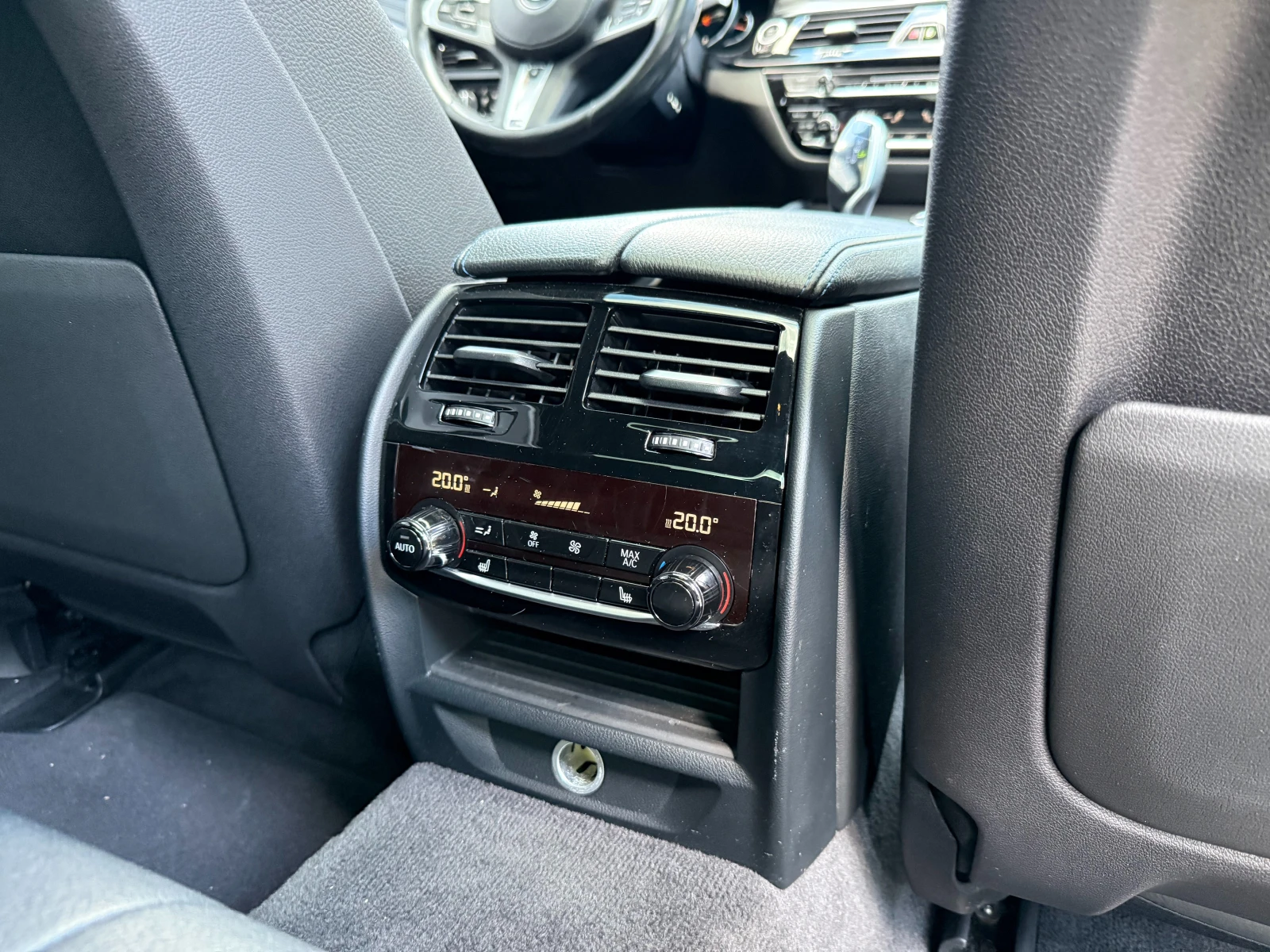 BMW 540 M40i, XDRIVE, снимка 16 - Автомобили и джипове - 55975788