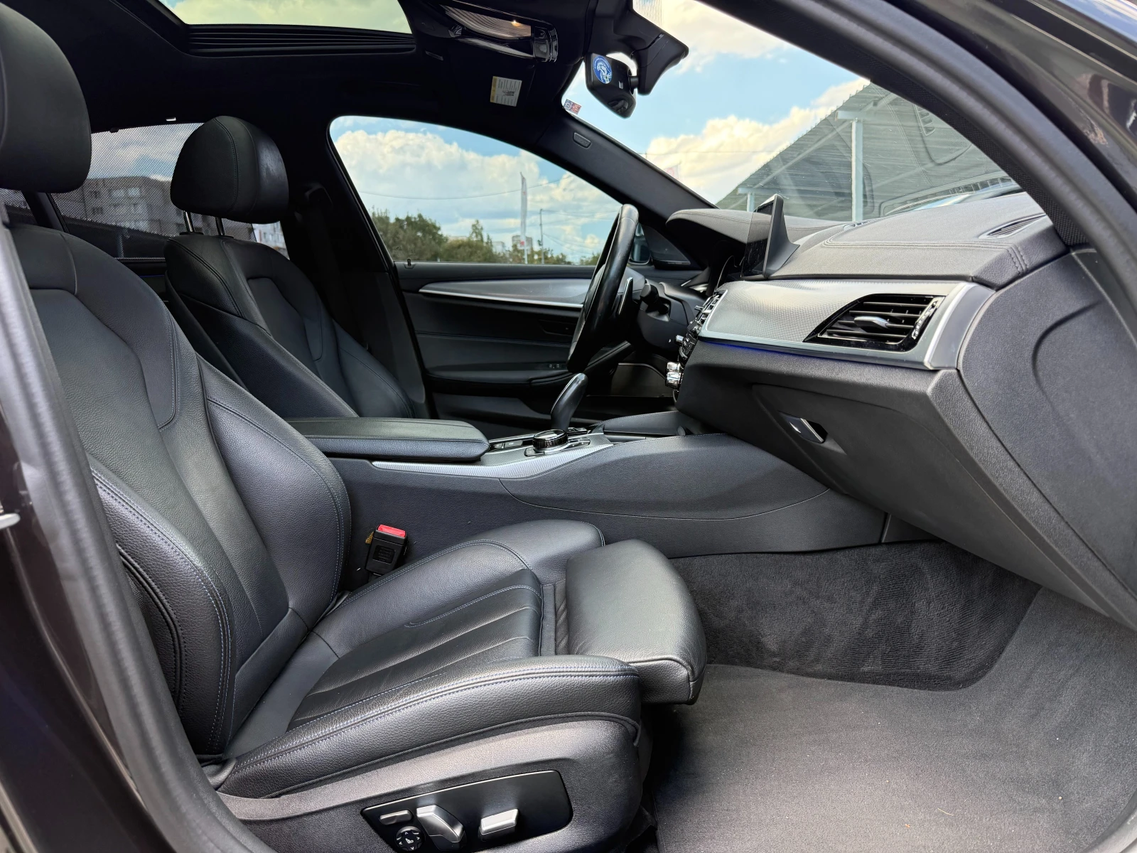 BMW 540 M40i, XDRIVE, снимка 8 - Автомобили и джипове - 55975788