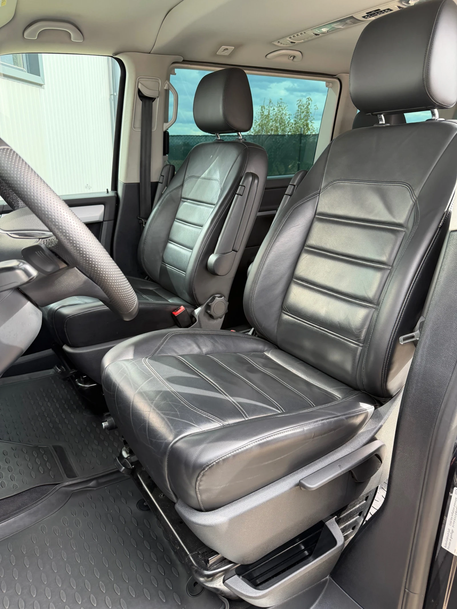 VW Multivan 2.0 TDI 4x4 , снимка 13 - Автомобили и джипове - 56202484