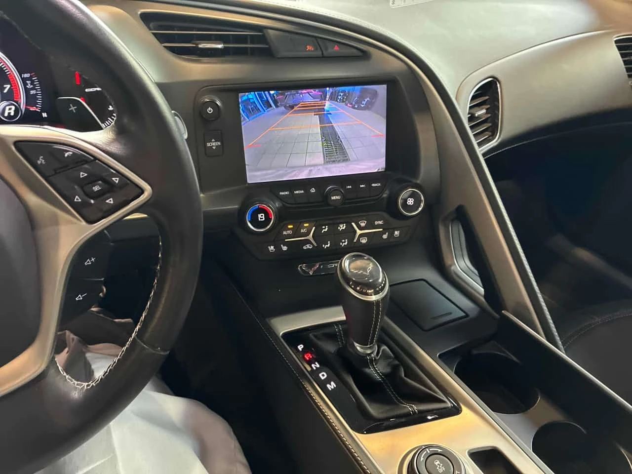 Chevrolet Corvette * Z51 3LT * CARFAX * БЕЗ ПЪРВОНАЧАЛНА ВНОСКА, снимка 9 - Автомобили и джипове - 56233522