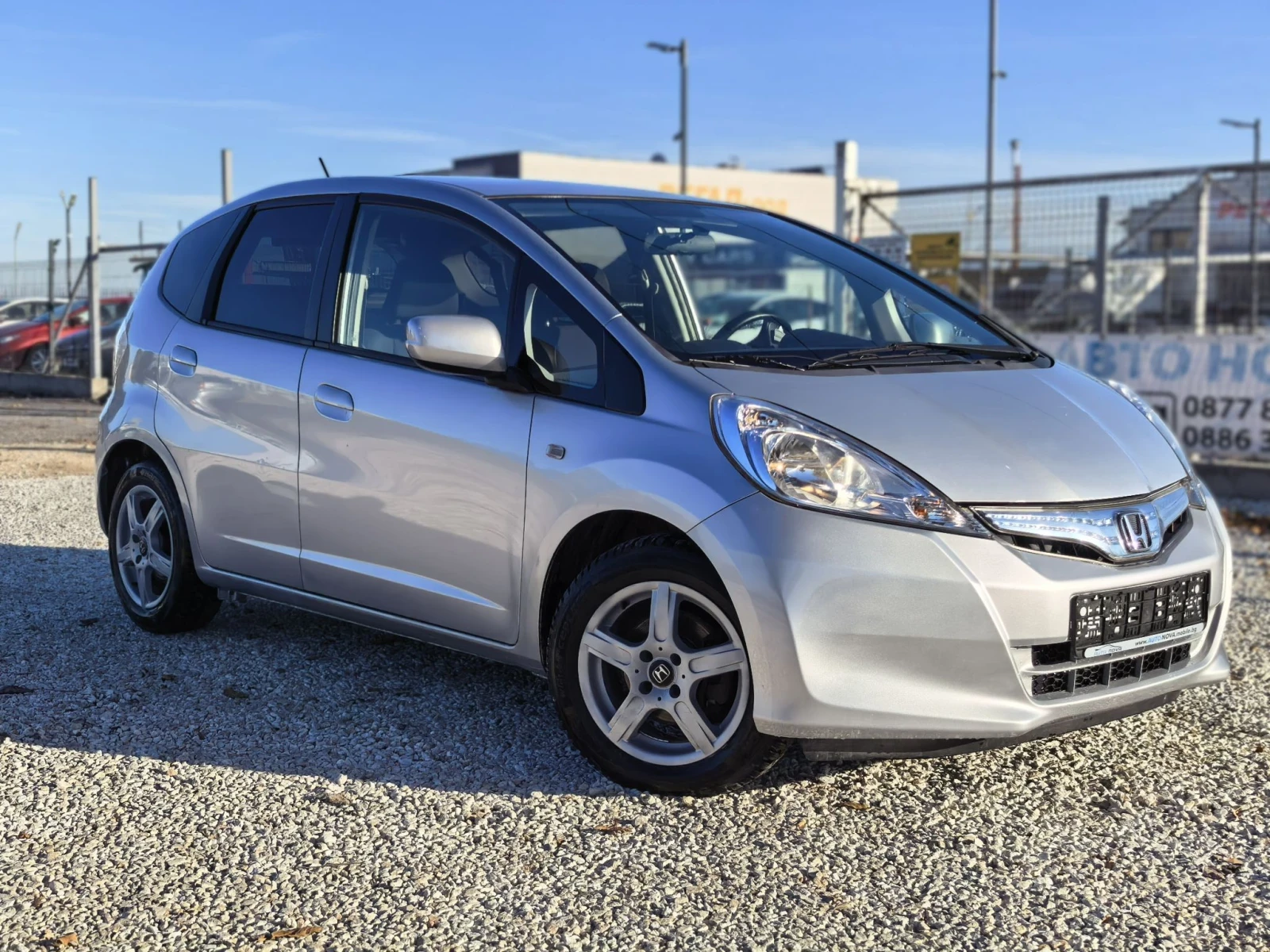 Honda Jazz 1.3 ХИБРИД 98 К.С. УНИКАЛНО СЪСТОЯНИЕ!!! 