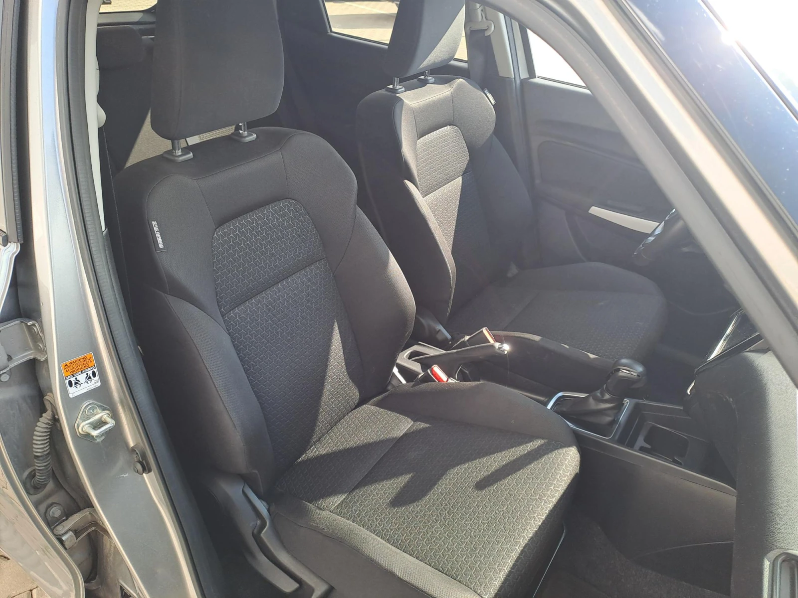 Suzuki Swift 1.2 GL+ Mild Hybrid Automatic, снимка 14 - Автомобили и джипове - 56746933