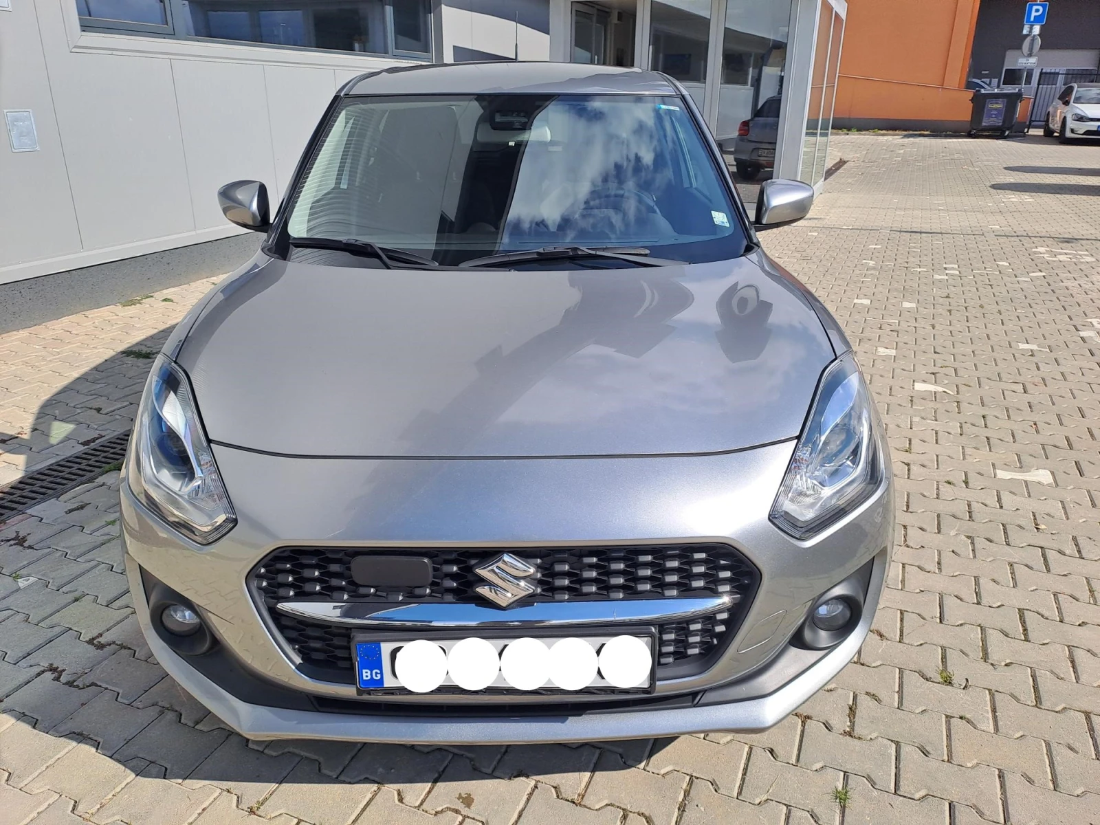 Suzuki Swift 1.2 GL+ Mild Hybrid Automatic, снимка 2 - Автомобили и джипове - 56746933