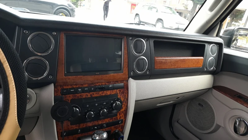 Jeep Commander, снимка 13 - Автомобили и джипове - 47214638