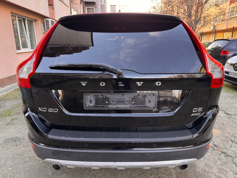 Volvo XC60 2.4d 215к.с. D5 AWD, снимка 5 - Автомобили и джипове - 52683633