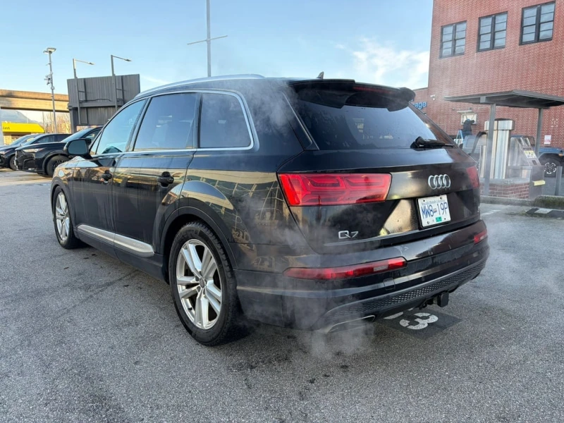 Audi Q7 * quattro 4dr 3.0T Technik * CARFAX * БЕЗ ПЪРВОНАЧ, снимка 9 - Автомобили и джипове - 53128854