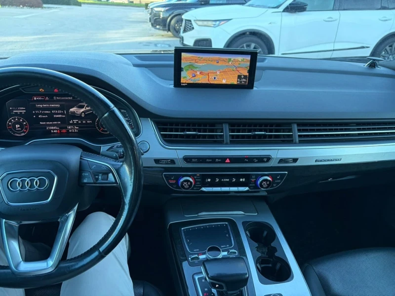 Audi Q7 * quattro 4dr 3.0T Technik * CARFAX * БЕЗ ПЪРВОНАЧ, снимка 8 - Автомобили и джипове - 53128854