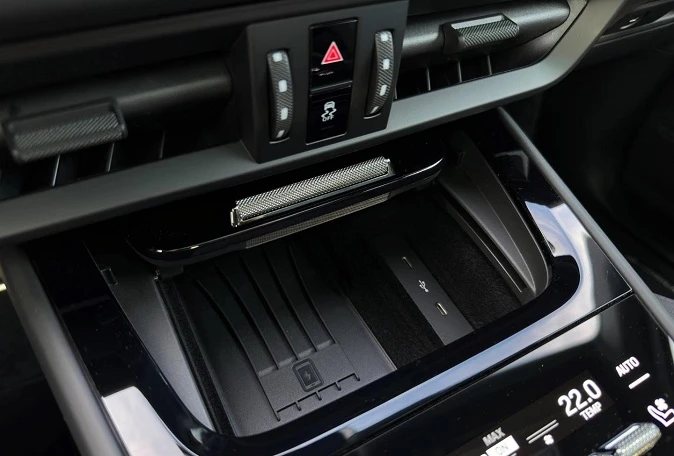 Porsche Cayenne E-Hybrid = SportDesign = Гаранция, снимка 11 - Автомобили и джипове - 53523864