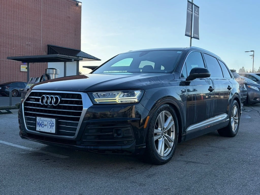 Audi Q7 * quattro 4dr 3.0T Technik * CARFAX * БЕЗ ПЪРВОНАЧ, снимка 1