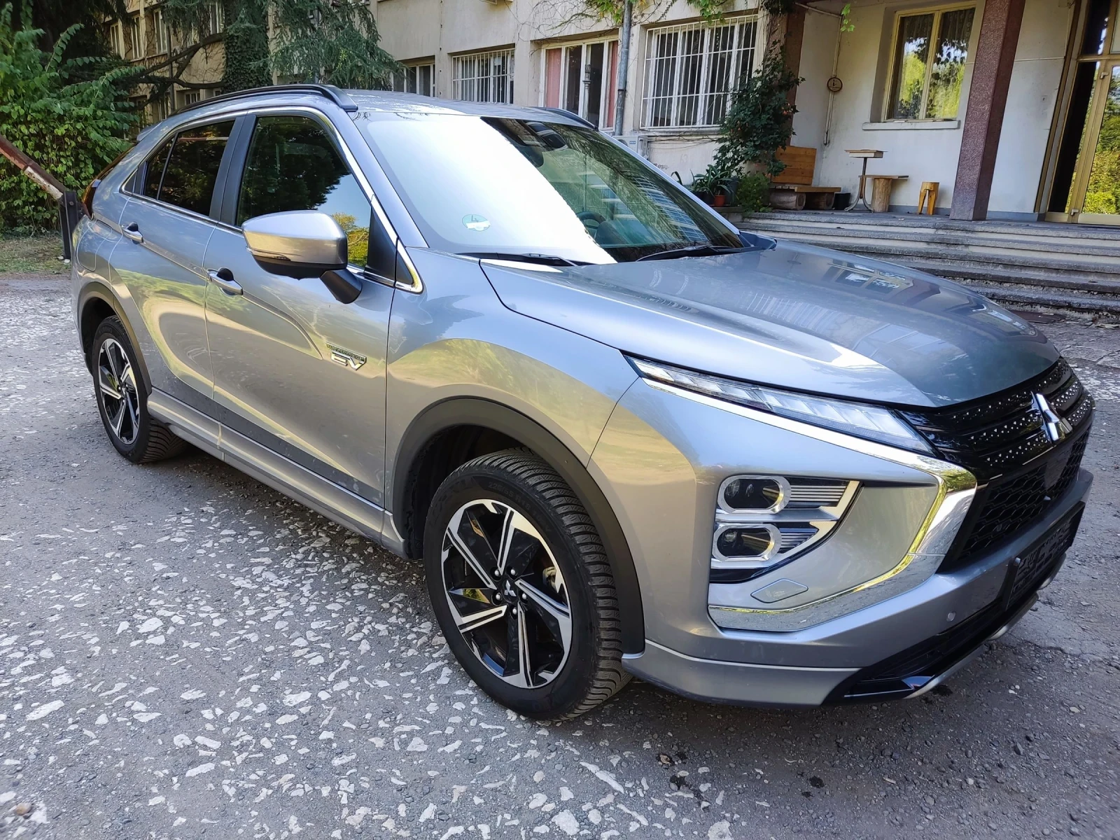 Mitsubishi Eclipse Cross 2.4 PLUG-IN HYBRID - изображение 6