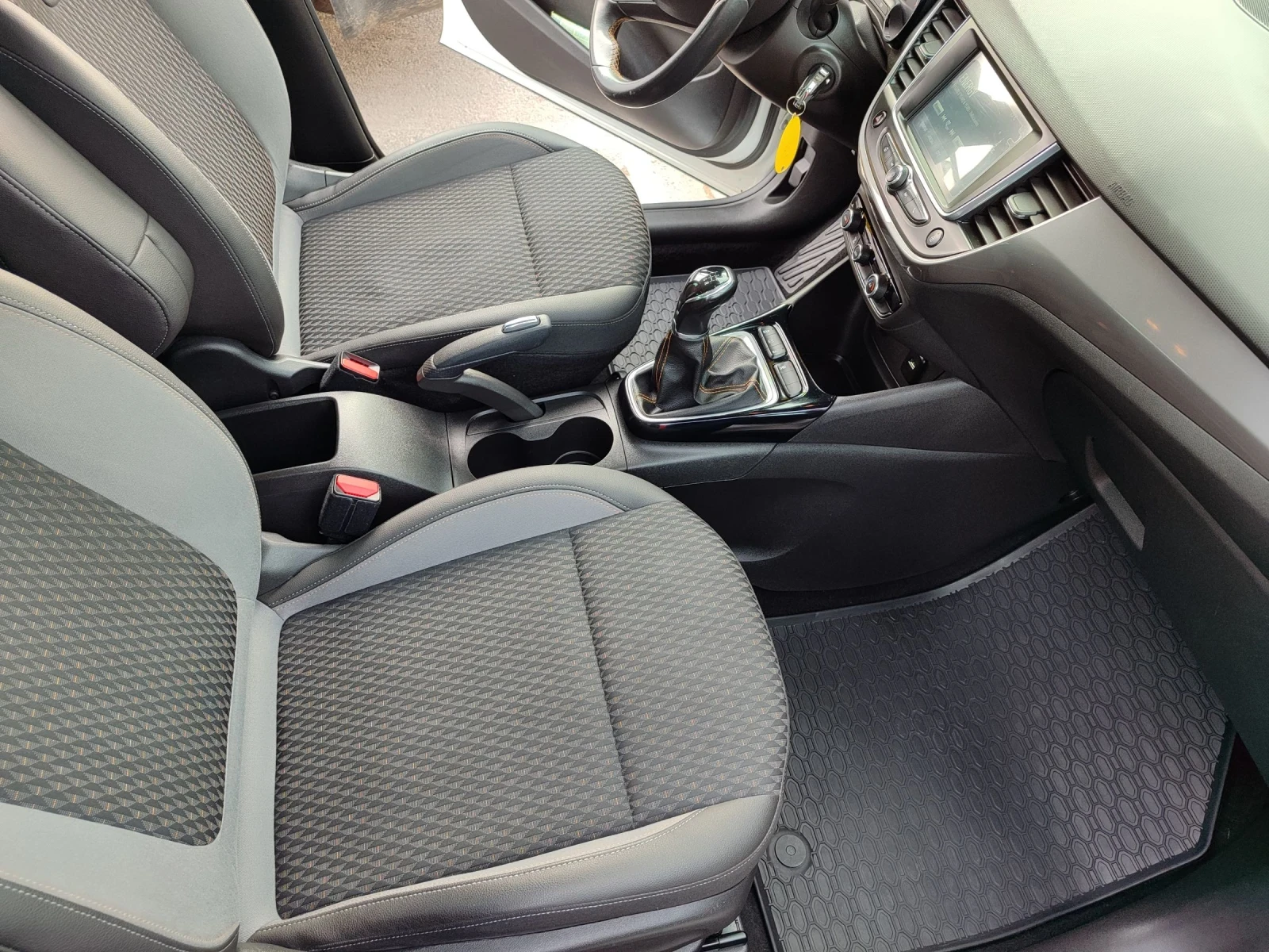 Opel Crossland X 1.2 BENZ/LPG - изображение 9