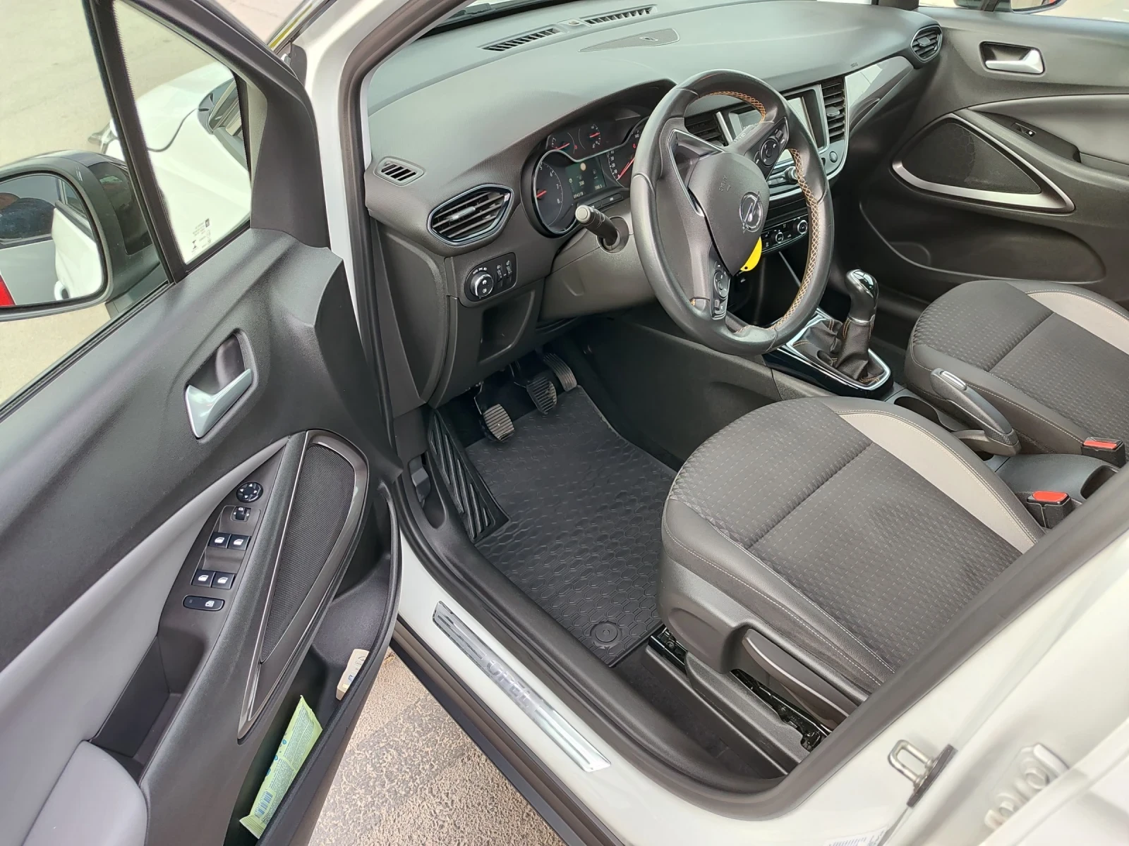 Opel Crossland X 1.2 BENZ/LPG - изображение 6