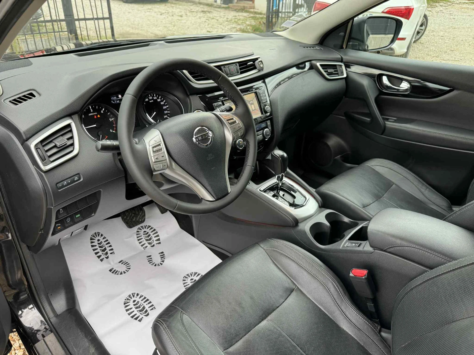 Nissan Qashqai 1.6DCI* TEKNA* FULL* 360* Автомат*  - изображение 9