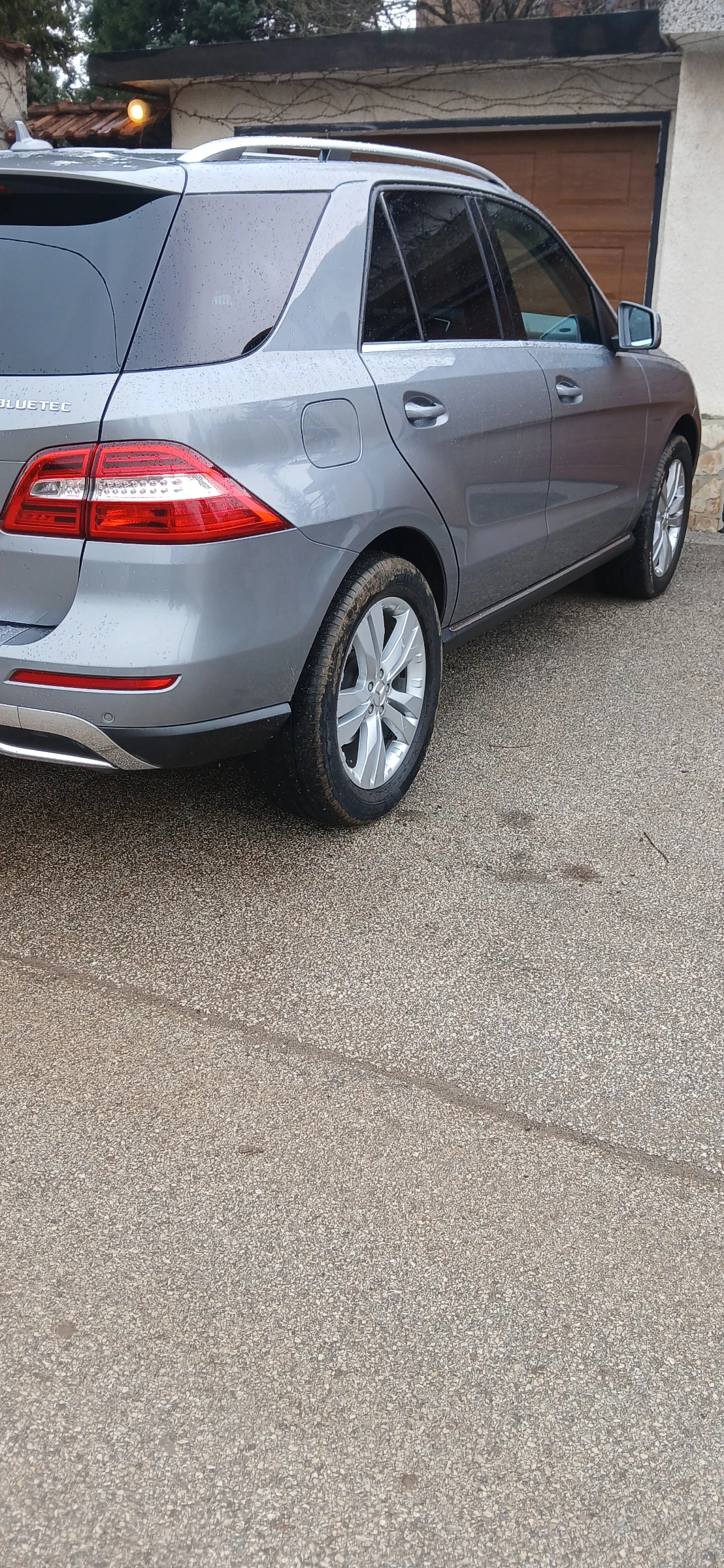 Mercedes-Benz ML 350, снимка 15 - Автомобили и джипове - 54060231