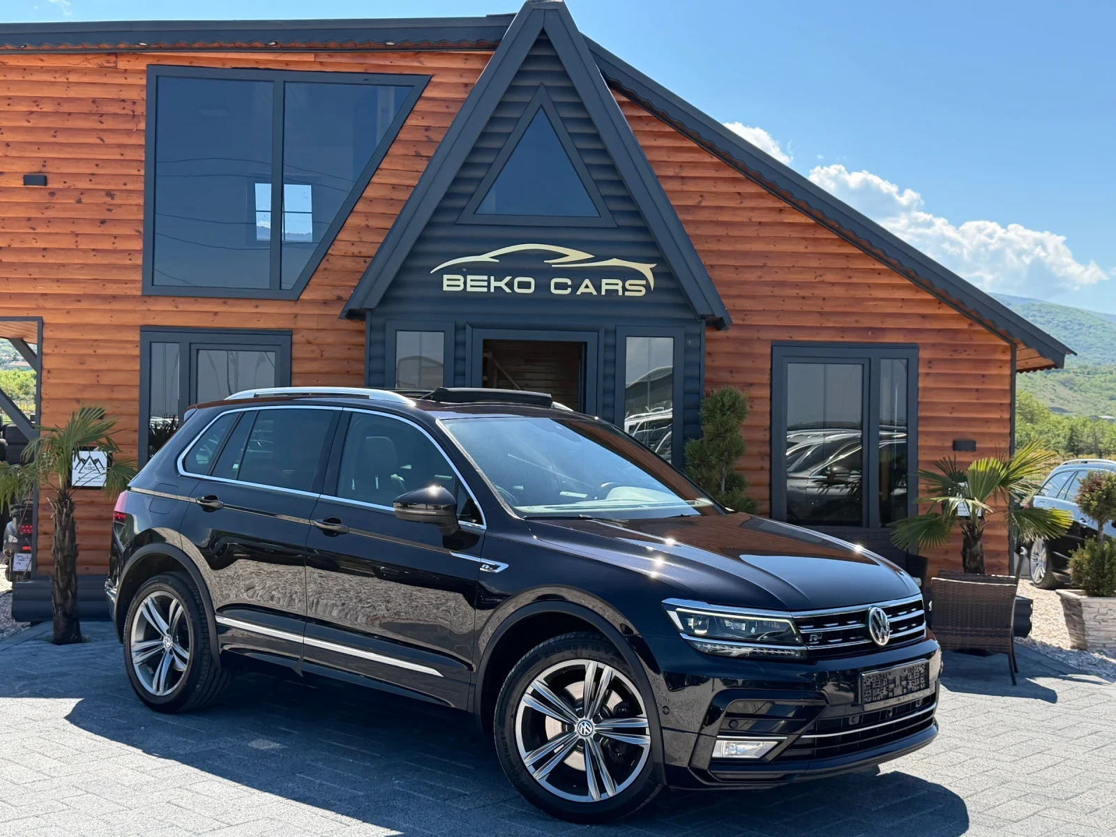 VW Tiguan R-line/4-motion/360/Нов внос от Белгия!, снимка 3 - Автомобили и джипове - 54442326